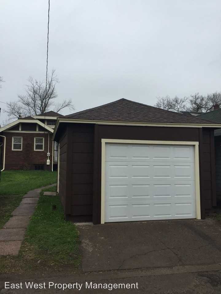 4608 W 5th St - Photo 2 of 17