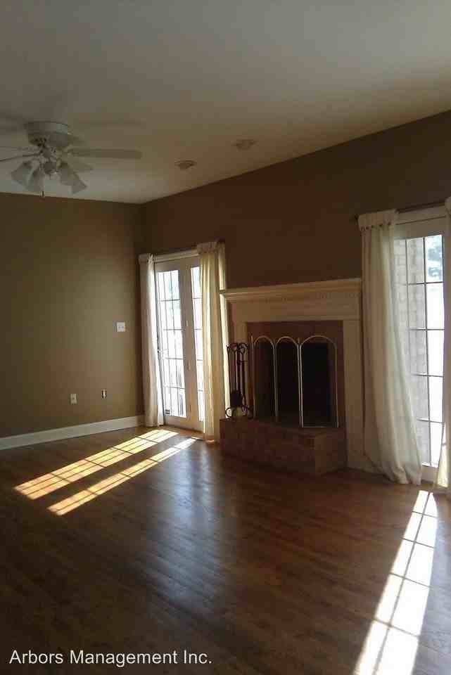 2114 W Grove Dr - Photo 3 of 7