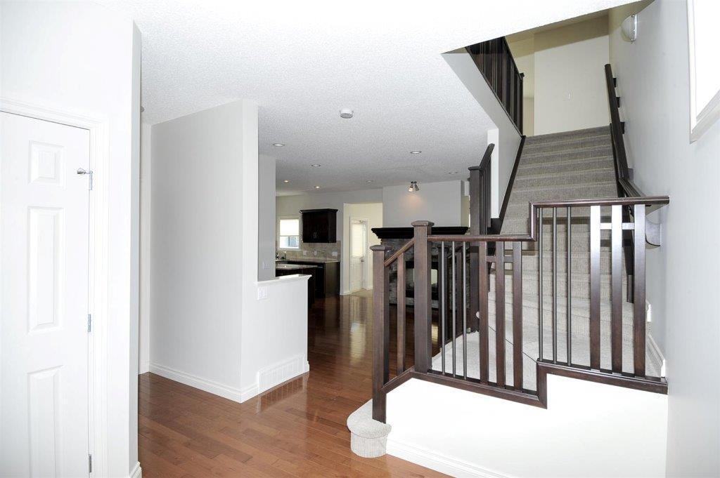 11 Aspen Hills Manor SW - Photo 3 of 41