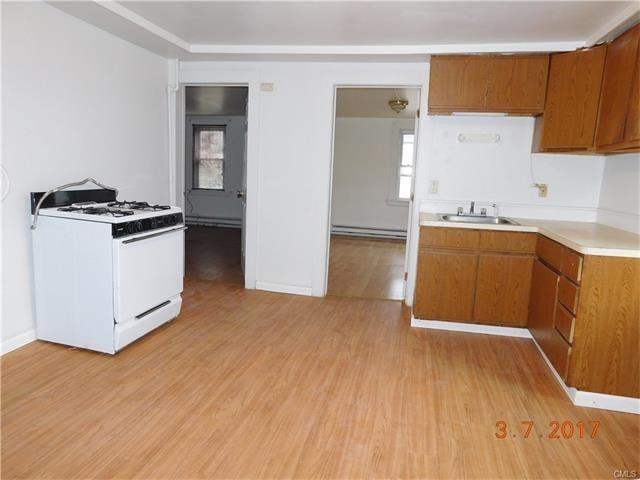 53 Gilbert St - Photo 3 of 16