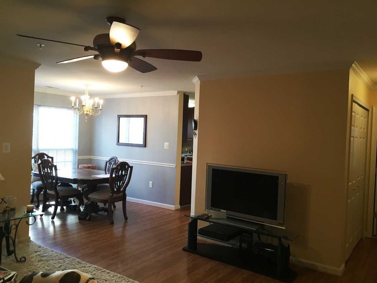 2513 Shelley Cir #1C - Photo 2 of 12