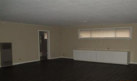 4011 Erby St - Photo 3 of 7