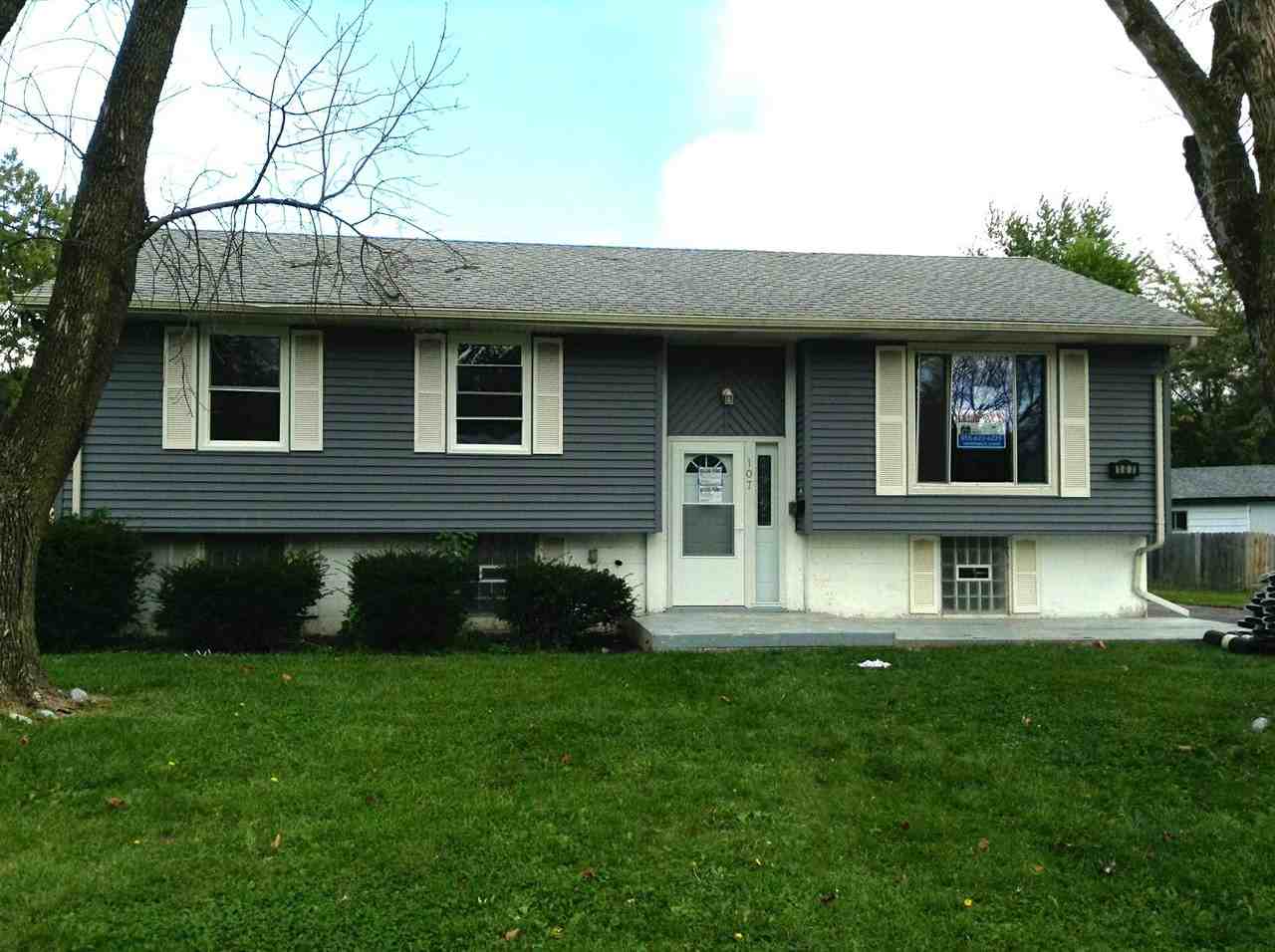 107 N Pine Ln - Photo 2 of 3