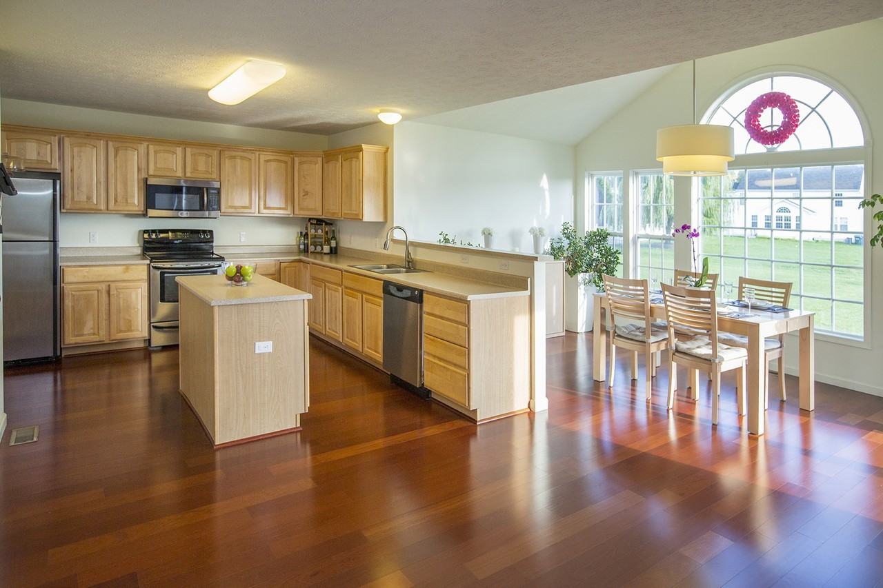 149 Stonepointe Dr - Photo 3 of 15