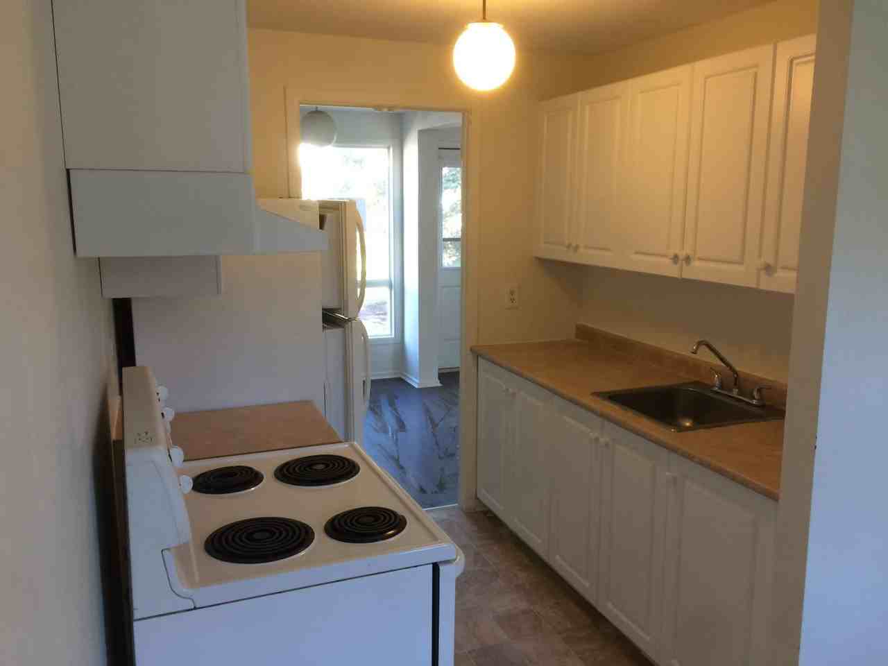 417-437 Woodfield Dr - Photo 2 of 9