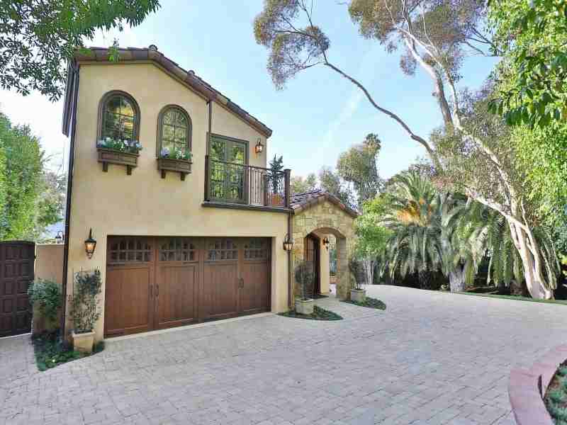 3707 Serra Rd - Photo 2 of 10