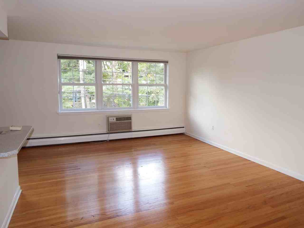 1346-1302 Montgomery Ave #G4 - Photo 2 of 7