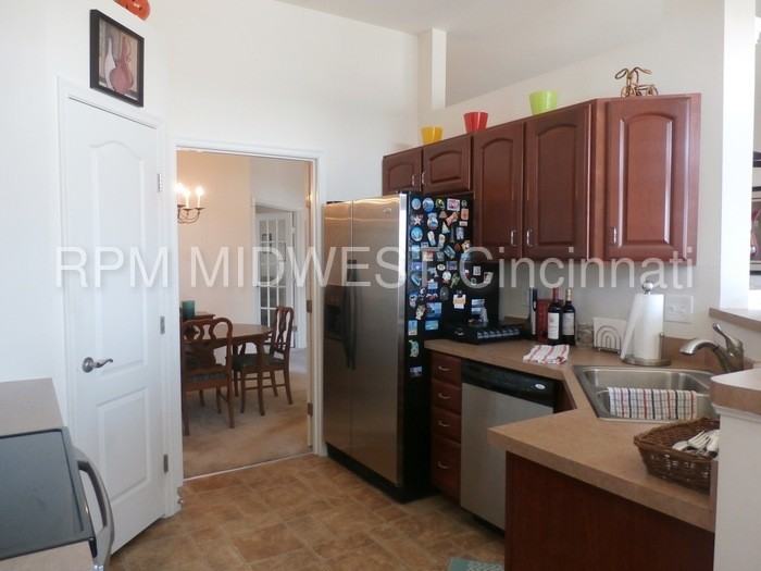 7470-7602 Bridge Point Pass - Photo 3 of 14