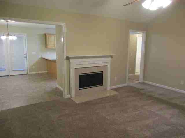 1335 Georgetown Dr - Photo 2 of 10