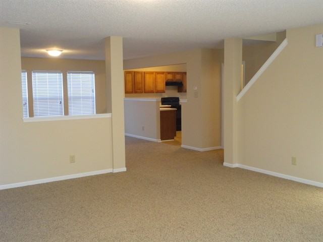 716 Hickory Pine Dr - Photo 2 of 14