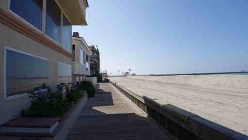 6613 E Seaside Walk - Photo 2 of 30