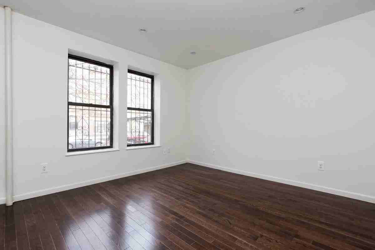 1236 Union Street 3C - Photo 3 of 4