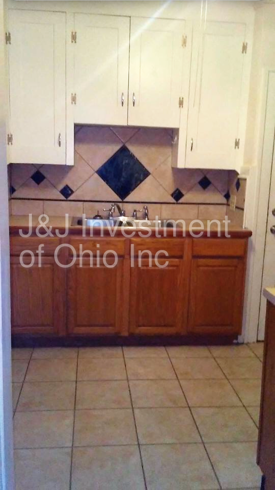 1278 W 89th St - Photo 2 of 6