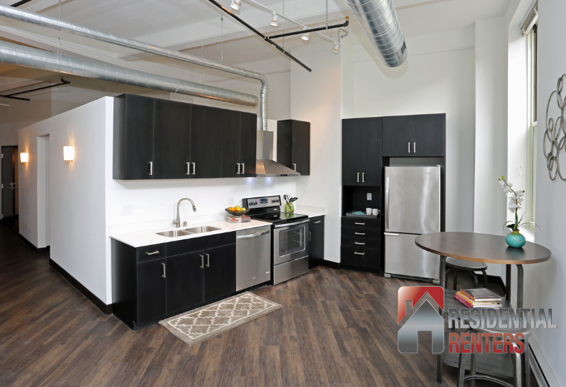 340 North Water Street - Photo 2 of 11