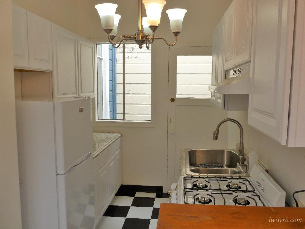 2086 Bush St - Photo 2 of 7