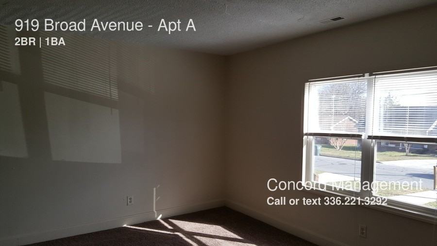 919 Broad Ave #A - Photo 3 of 6