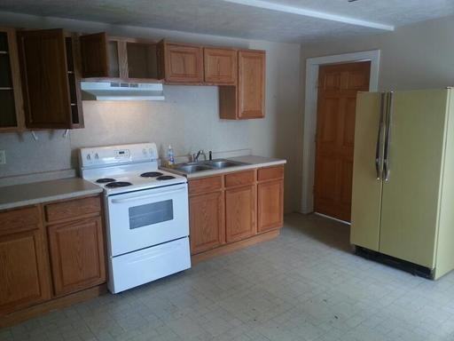 521 Virginia Ave #B - Photo 2 of 6