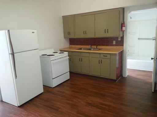 317 W Lexington Ave #C - Photo 3 of 5