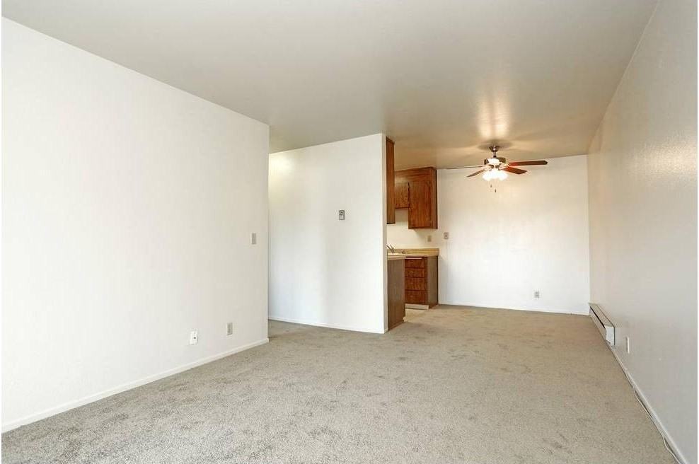 Vista Creek - Photo 3 of 19