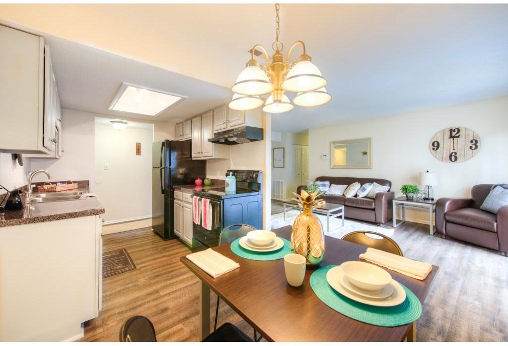 Campus View & Campus Court Apartments - Photo 2 of 20