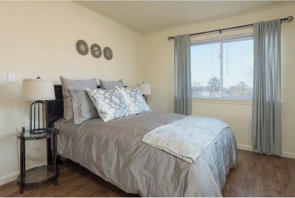 Westport Edge - Photo 3 of 6