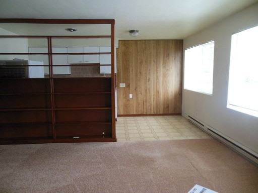 2520 NW Tyler Ave - Photo 3 of 9