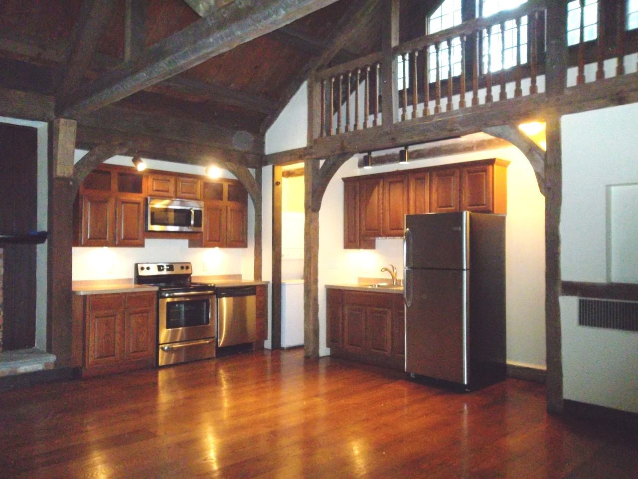 10 Old Westbury Rd - Photo 3 of 14