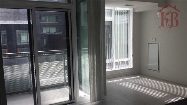 525 Adelaide Street West #803