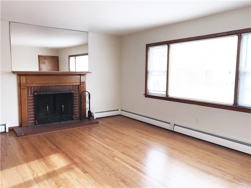 624 Courtland Ave - Photo 2 of 12