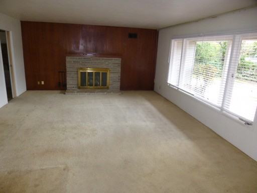 25 Sea Way - Photo 3 of 17