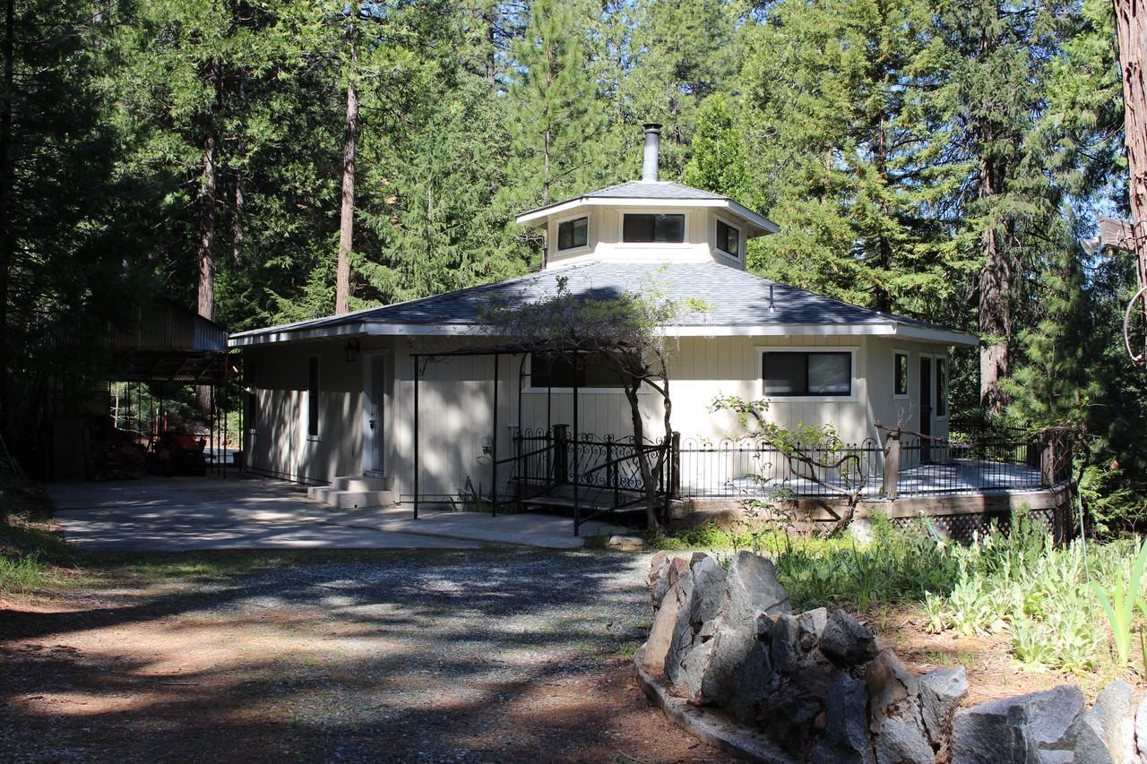 16331 Calypso Ct - Photo 3 of 17