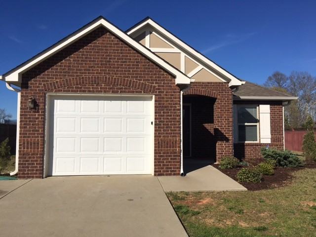 22866-22860 Downing Park Cir - Photo 2 of 18