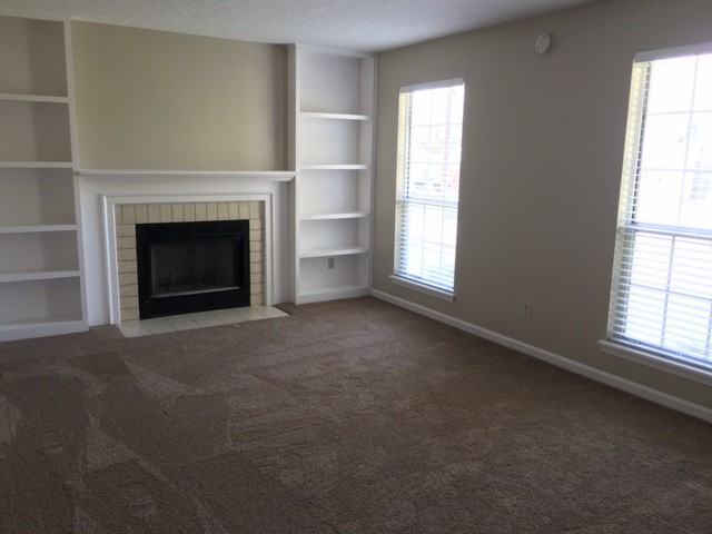 3007 Valley Dr - Photo 3 of 15