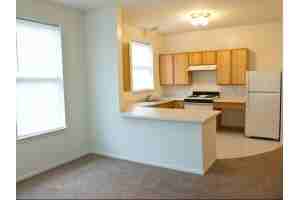 Lake Park Crescent - Photo 3 of 12