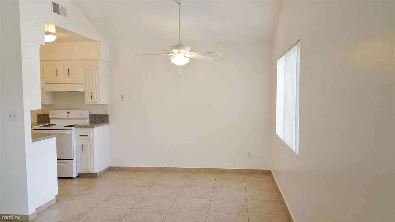 7100 Ming Ave - Photo 3 of 6