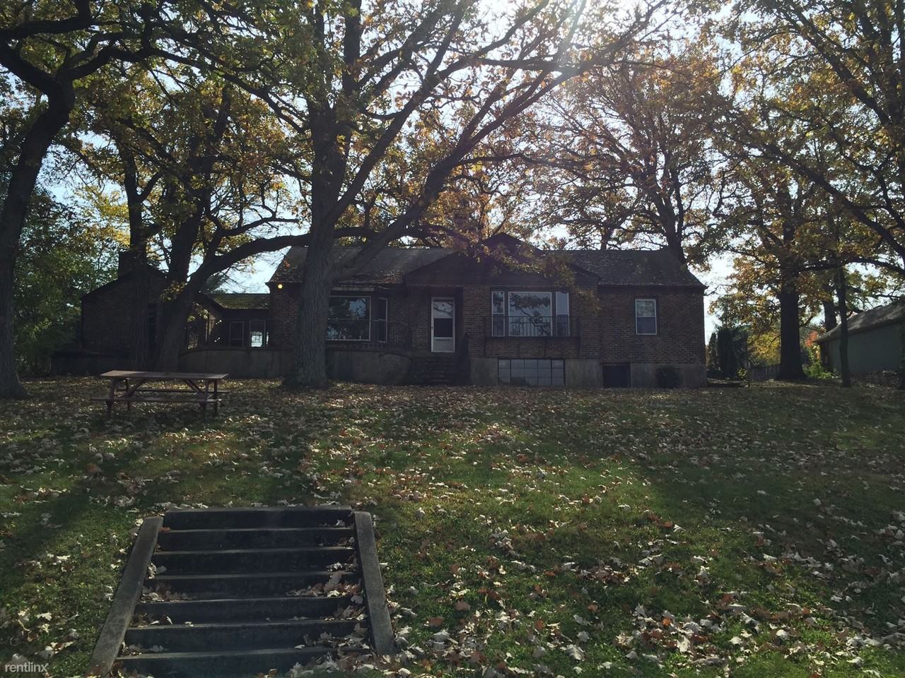 26020 N Midlothian Rd - Photo 2 of 10