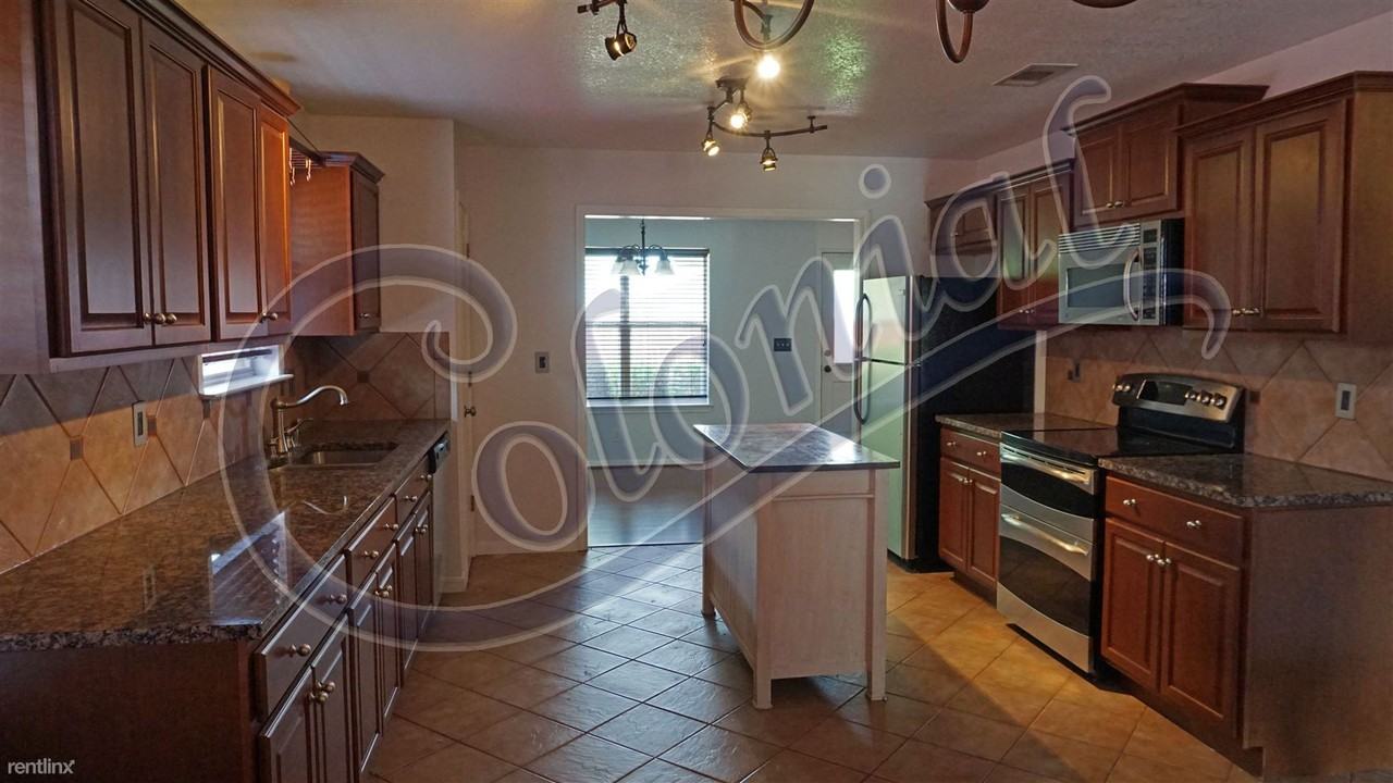 5502 Golden Dr - Photo 2 of 32