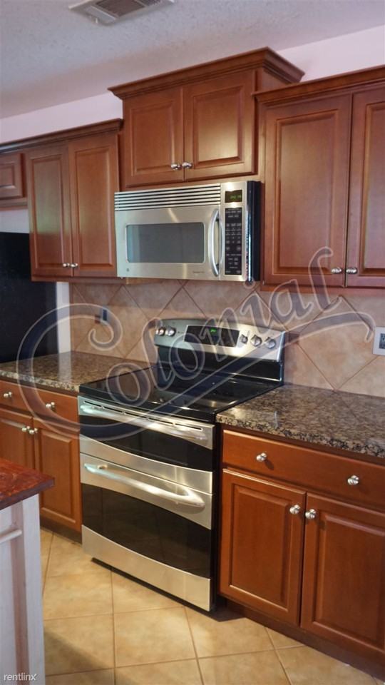 5502 Golden Dr - Photo 3 of 32