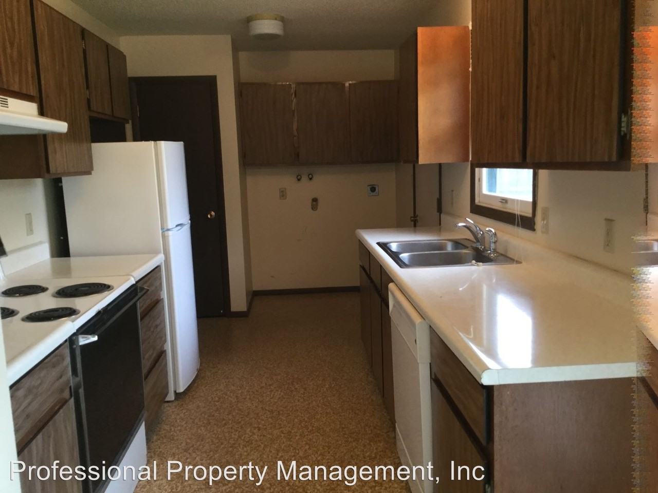 1628-1428 Lincoln Hills Dr - Photo 3 of 8