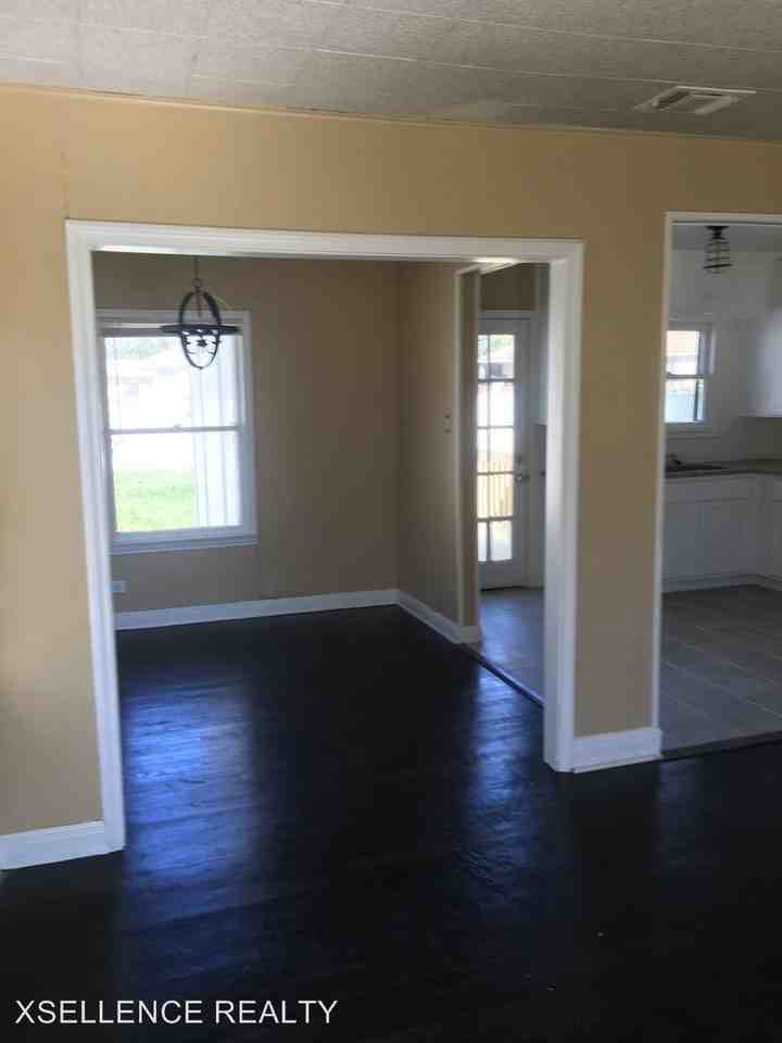 1619 Mardell St - Photo 3 of 10