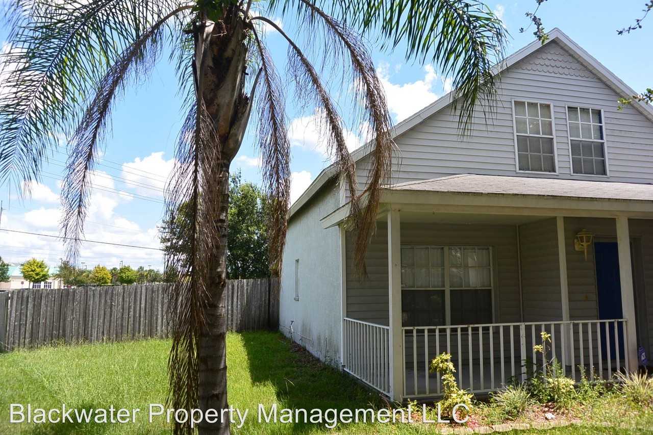 22621 St Thomas Cir - Photo 2 of 12