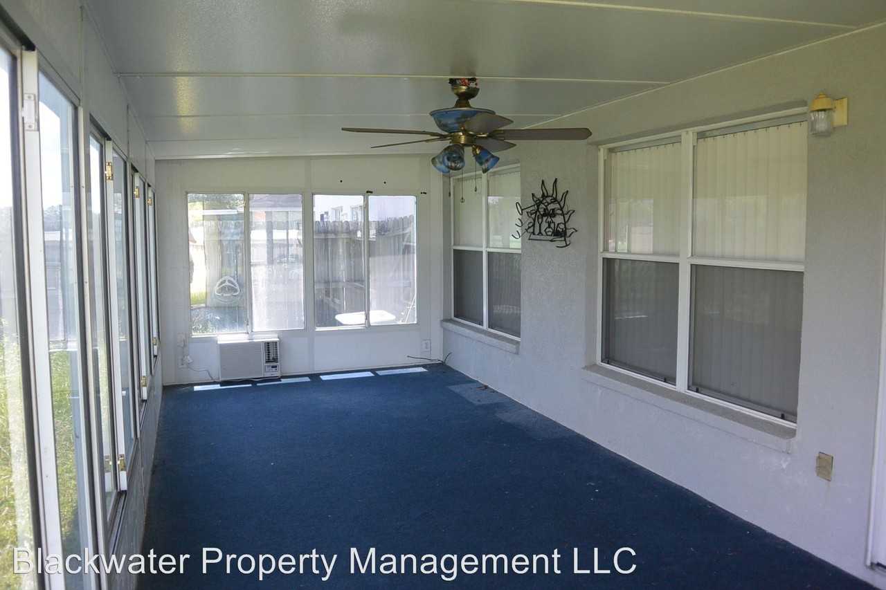 22621 St Thomas Cir - Photo 3 of 12