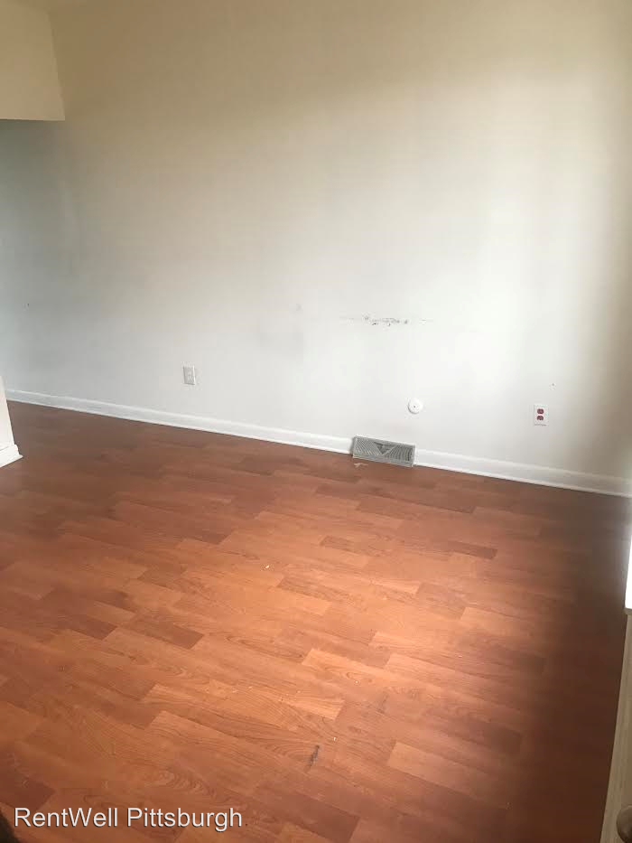 620 W 8th Ave - Photo 2 of 6