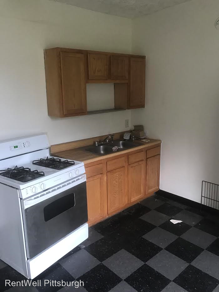 620 W 8th Ave - Photo 3 of 6