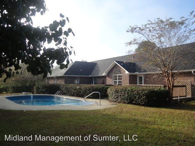 945 Muirfield Ct - Photo 2 of 14