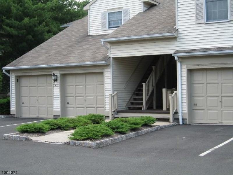 91 Jamestown Rd - Photo 2 of 17