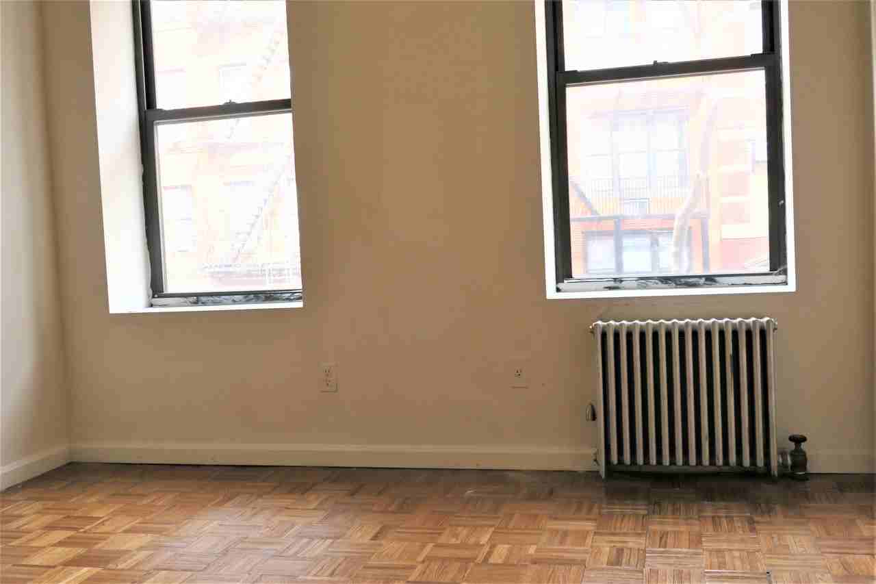 2nd Ave & E 7th St #6D