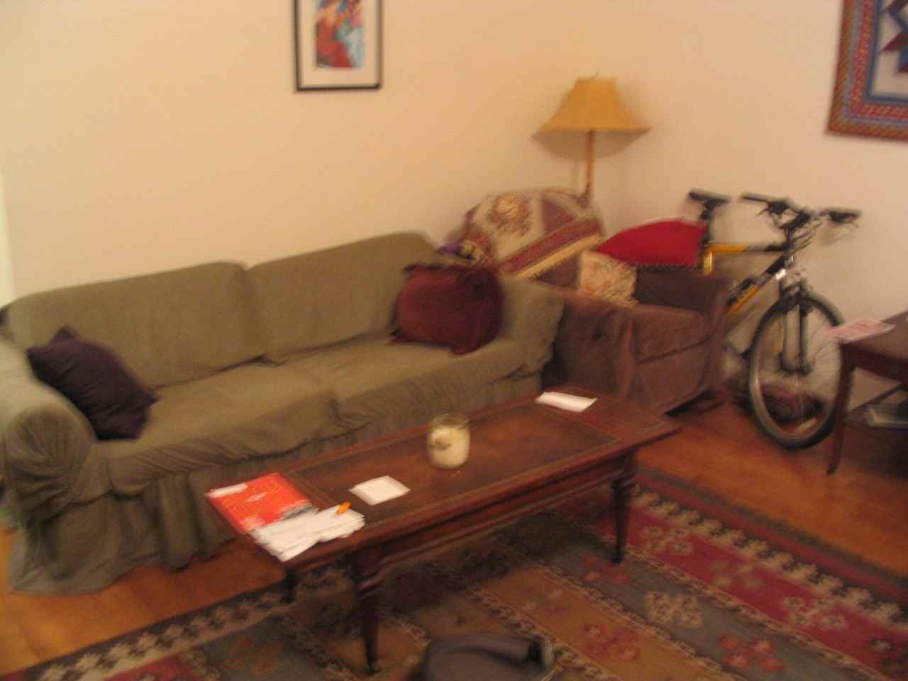 2nd Ave & E 7th St #4