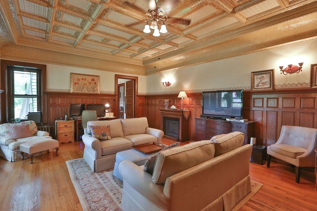 223 223 Madison Ave, Fort Washington, PA 19034, USA - Photo 2 of 10