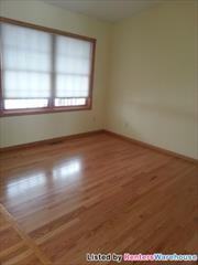 2119 76th St - Photo 3 of 8